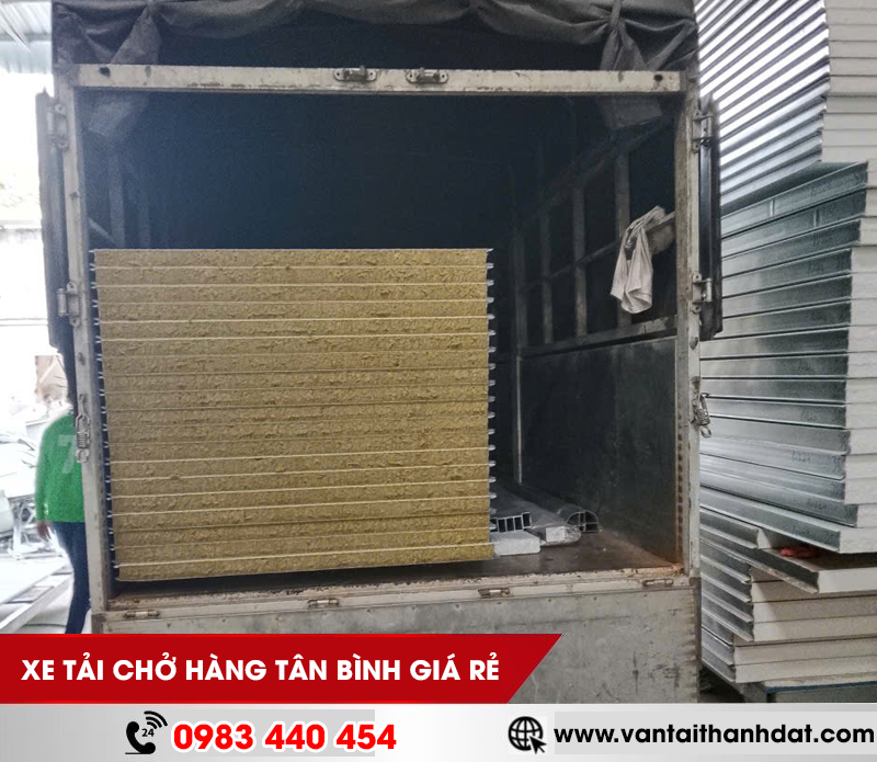 xe-tai-cho-hang-quan-tan-binh-gia-re