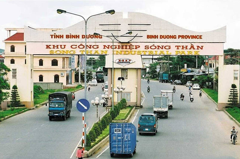 xe-tai-cho-hang-kcn-song-than-binh-duong