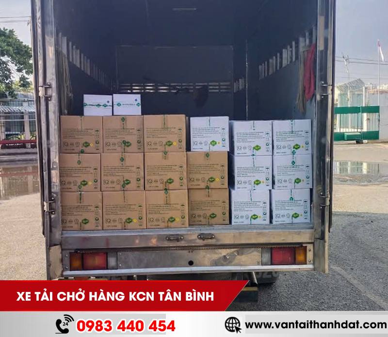 xe-tai-cho-hang-kcn-tan-binh-gia-re