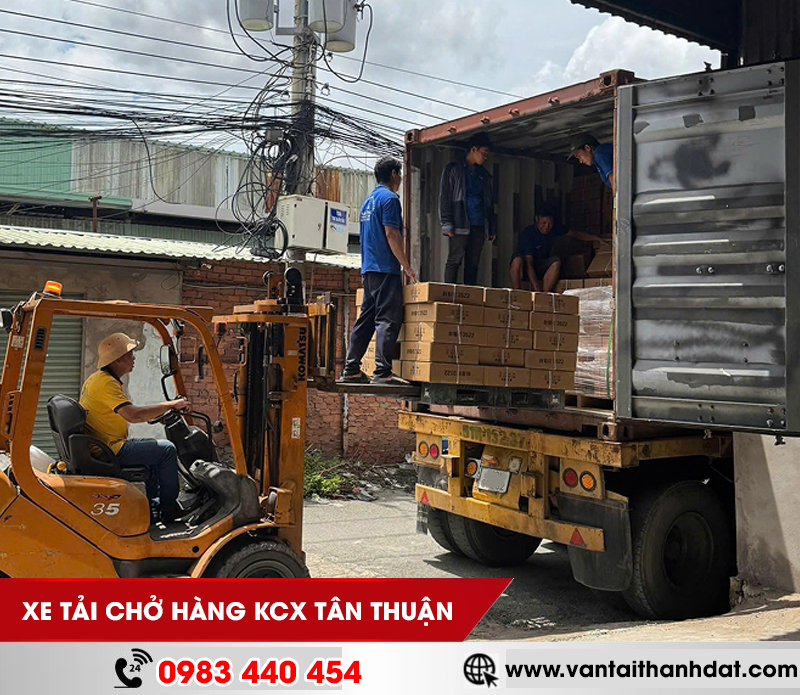 xe-tai-cho-hang-khu-che-xuat-tan-thuan-tphcm